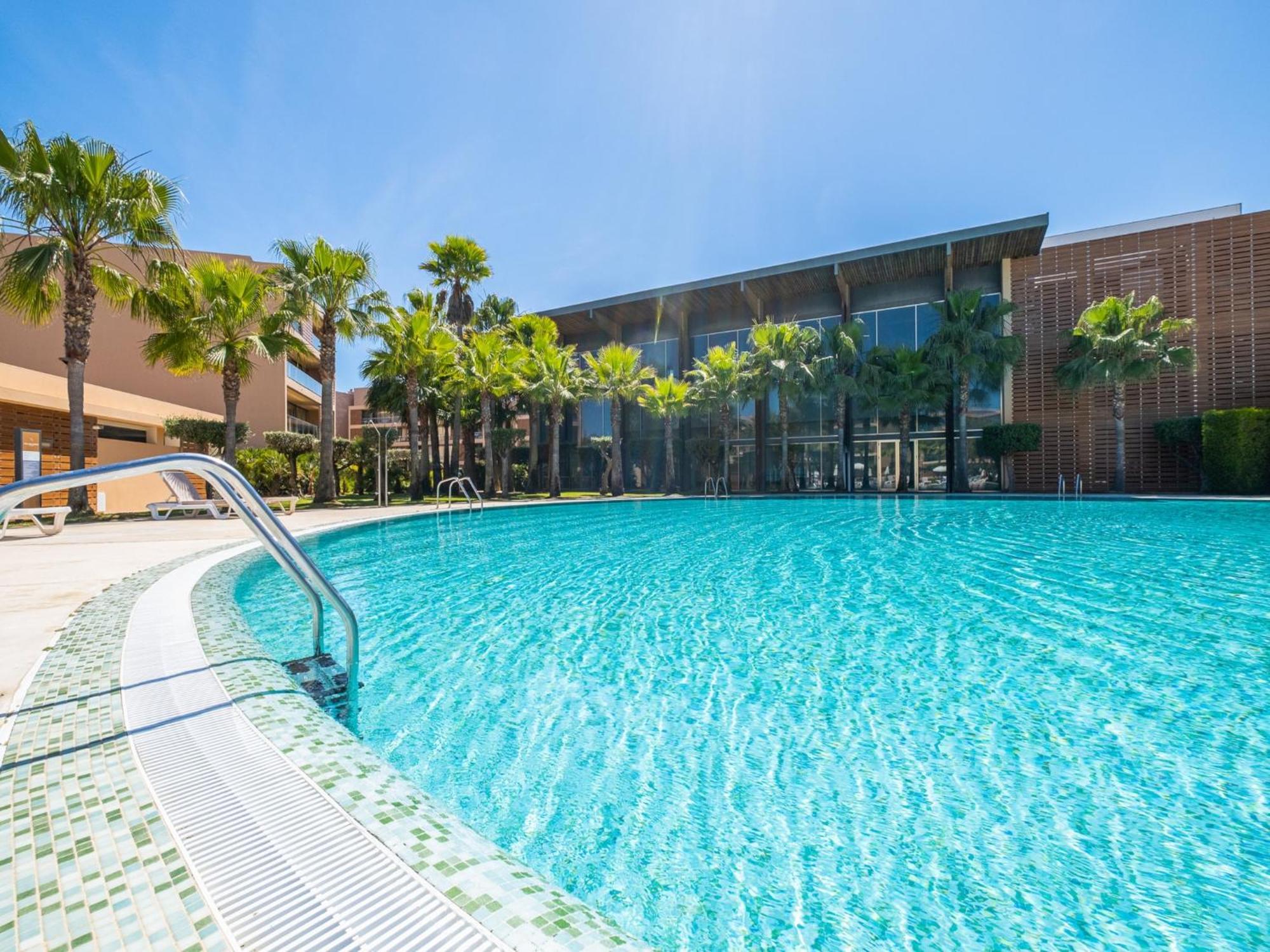 Stylish Salgados Escape Apartment Albufeira